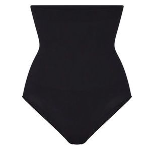 NWOT SKIMS shapewear shaping underwear core control high waisted brief black s